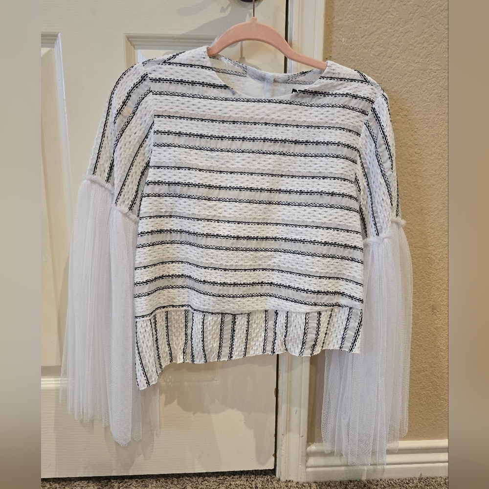 NWT Hanh Merriman Hahn Hanoi Top White Top Size 8